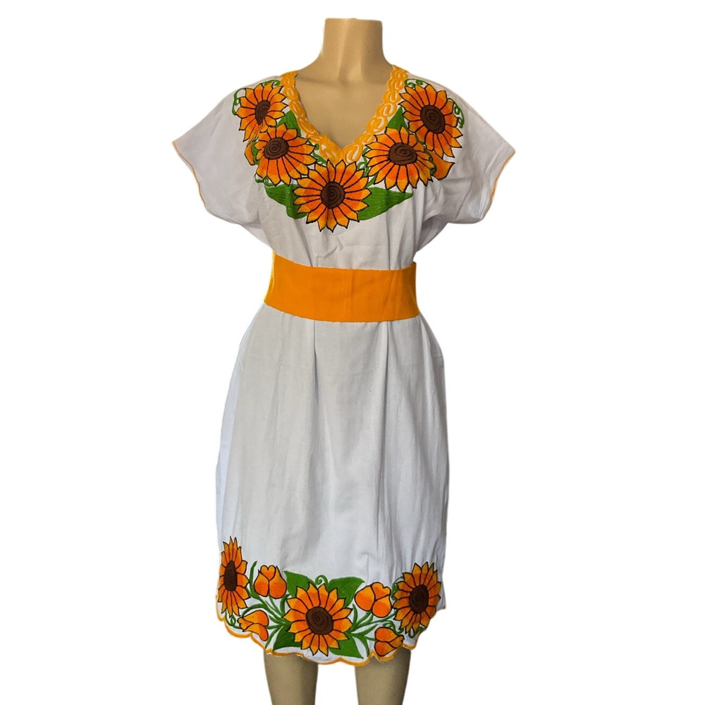 Mexican Embroidered Sunflower Dress White Cotton Boho Artisan Chiapas Belt M/L
